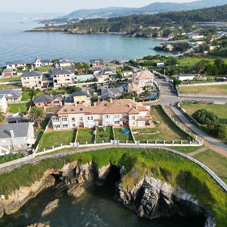 Chalet Pareado Con Jardin En 1ª Linea De Mar Burela Exterior photo