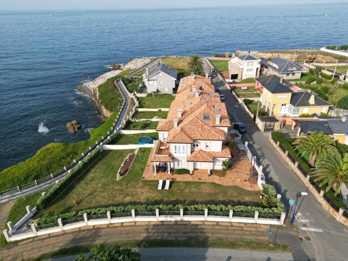 Chalet Pareado Con Jardin En 1ª Linea De Mar Burela Exterior photo
